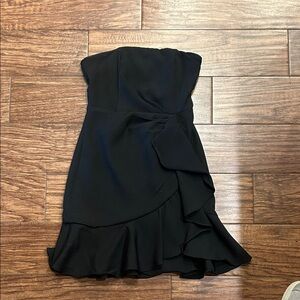 Elegant Black Strapless Dress